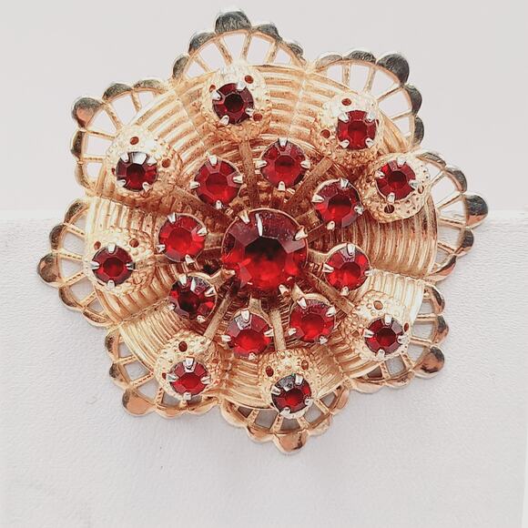 Vintage Gold Tone Filigree Brooch with Red Rhinestones 1.75" Floral - Picture 6 of 7